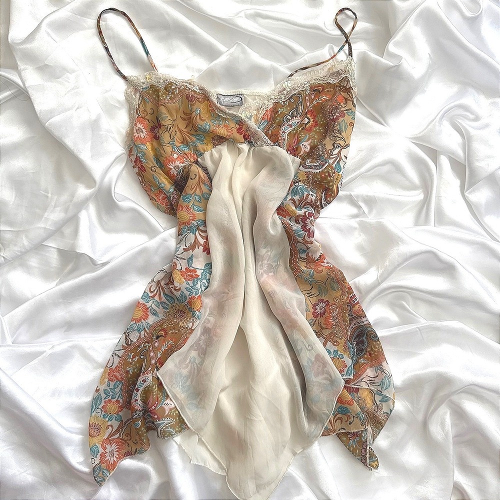 Rave Y2K Paisley Floral Lace Trim Camisole Top Handkerchief Hem Medium